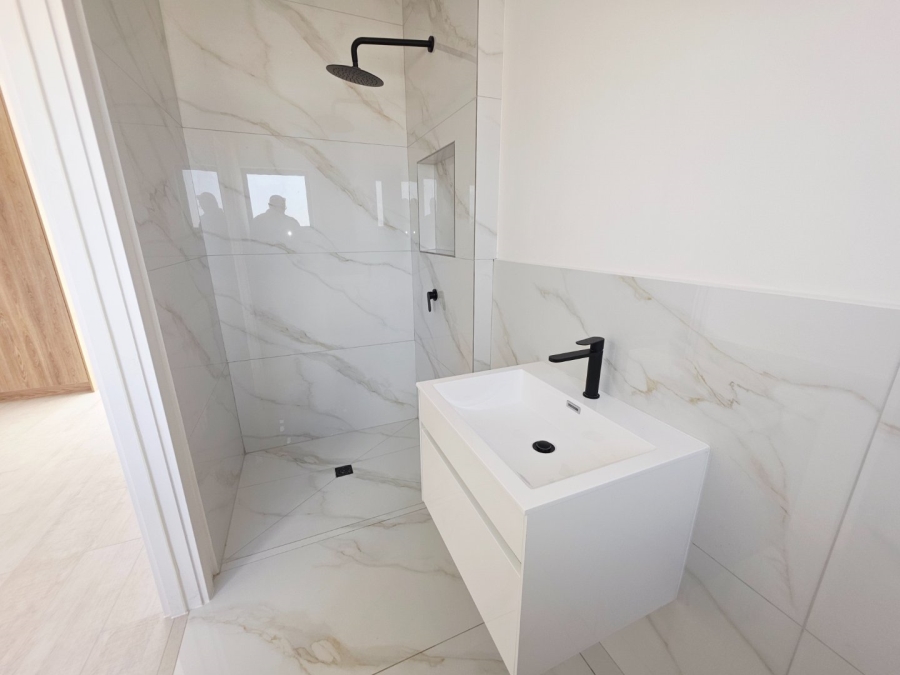 4 Bedroom Property for Sale in Sandown Western Cape